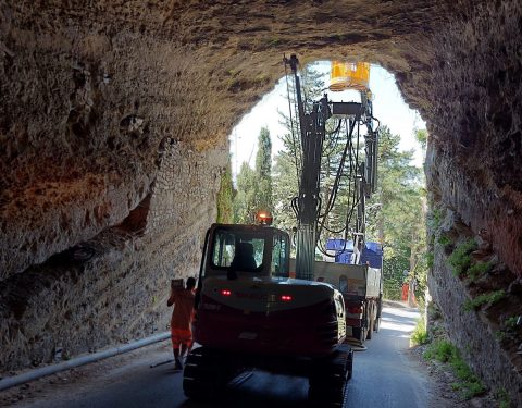 Rafforzamento Corticale con Barre Autoperforanti