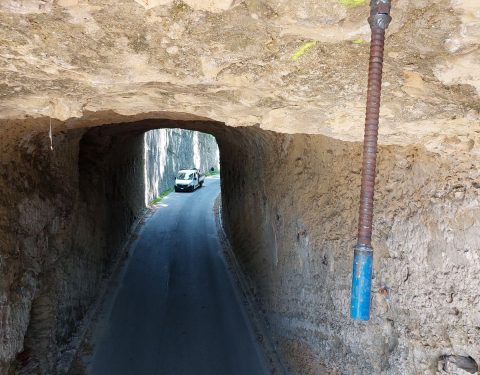 Rafforzamento Corticale con Barre Autoperforanti