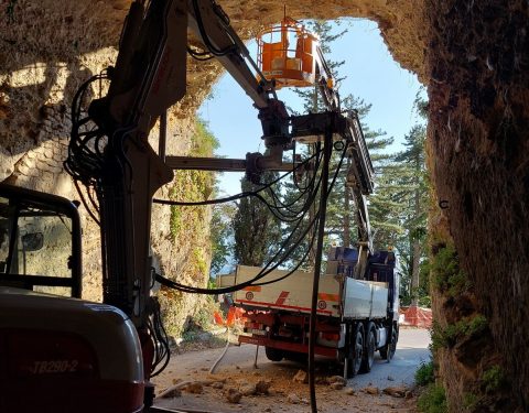 Rafforzamento Corticale con Barre Autoperforanti