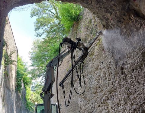 Rafforzamento Corticale con Barre Autoperforanti